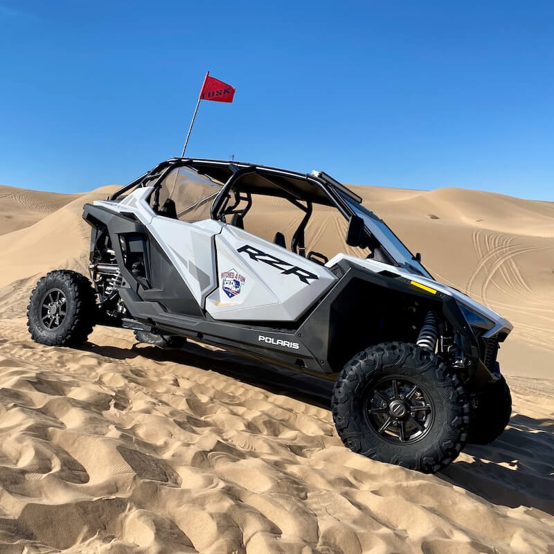 polaris-camp-rzr-2024-company-rzr-glamis-1